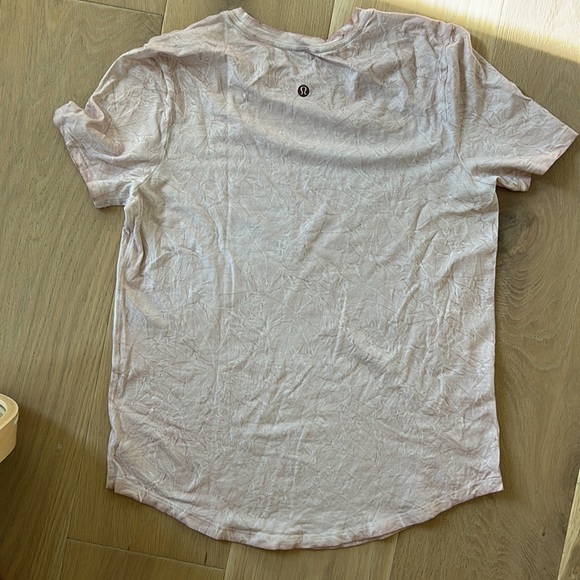 Lululemon Love Tee size 4 marbled pink - Picture 3 of 4